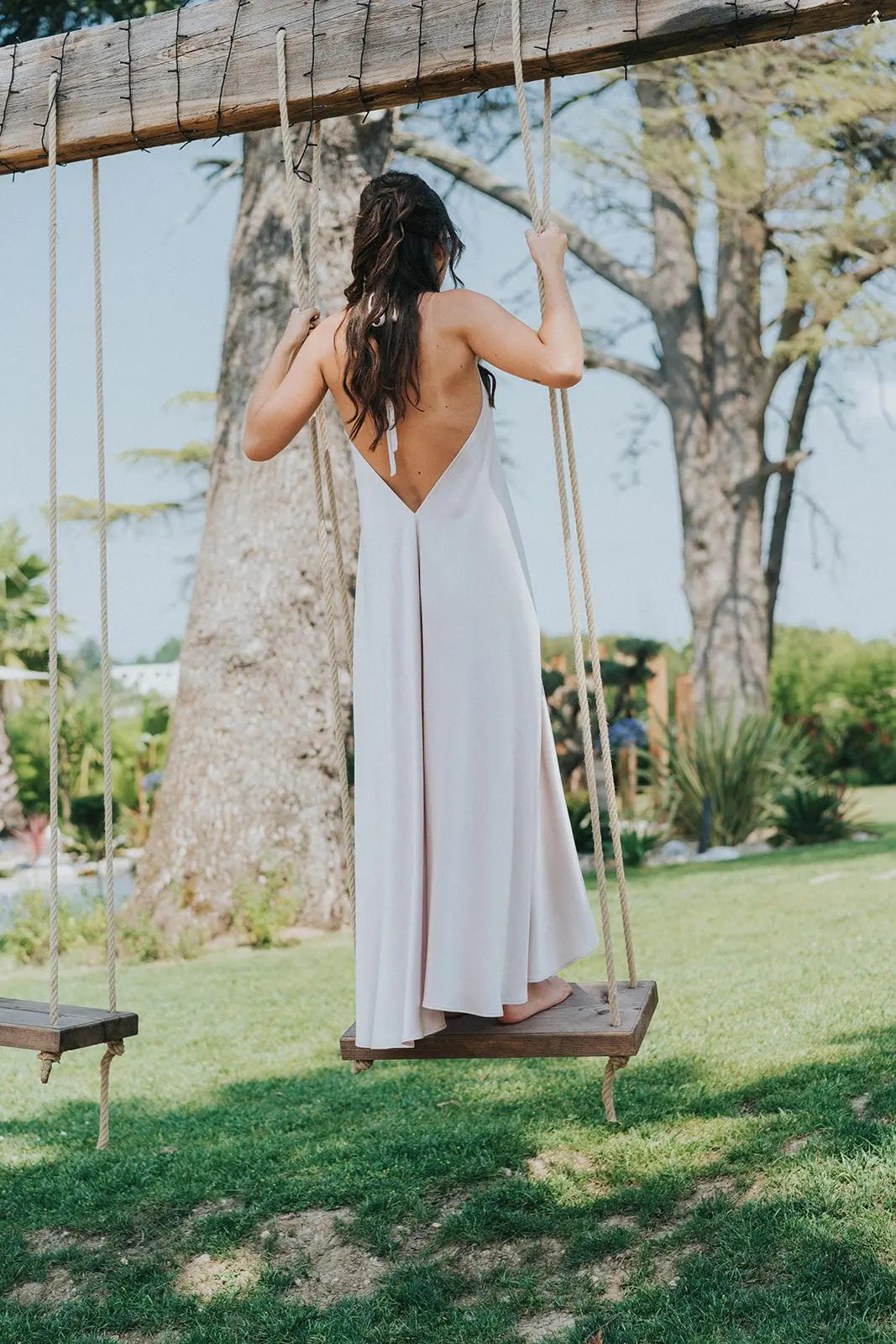 DIVA - ROBE DOS NU DEMOISELLE D'HONNEUR en satin