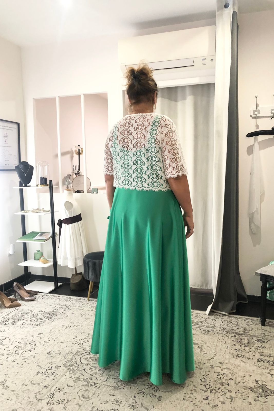 Robe de cérémonie élégante pour mariage à Bordeaux
