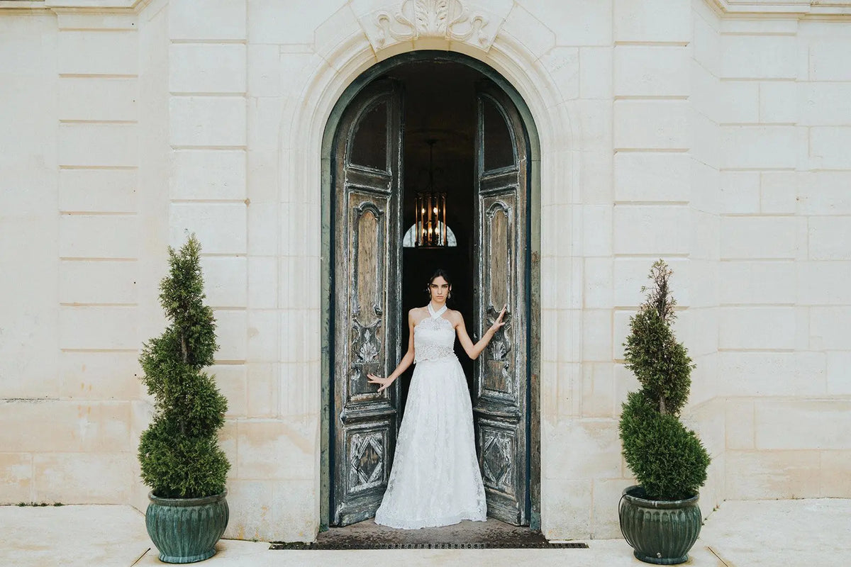 Robe-de-Mariée-Haute-Couture-Luxe-Élégance-et-Savoir-faire-Français-chez-Christelle-Vasseur-à-Bordeaux Christelle Vasseur