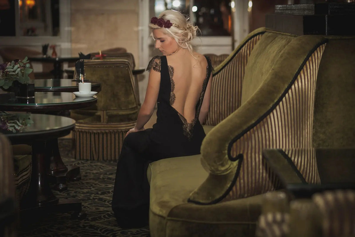 Robe de soirée noire dos nu 