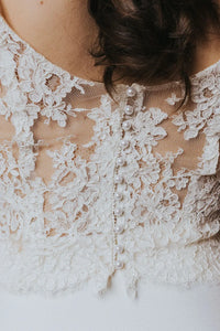 Robe de mariée 2 pièces détails boutons