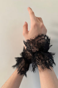 Palace cuffs and black plumetis