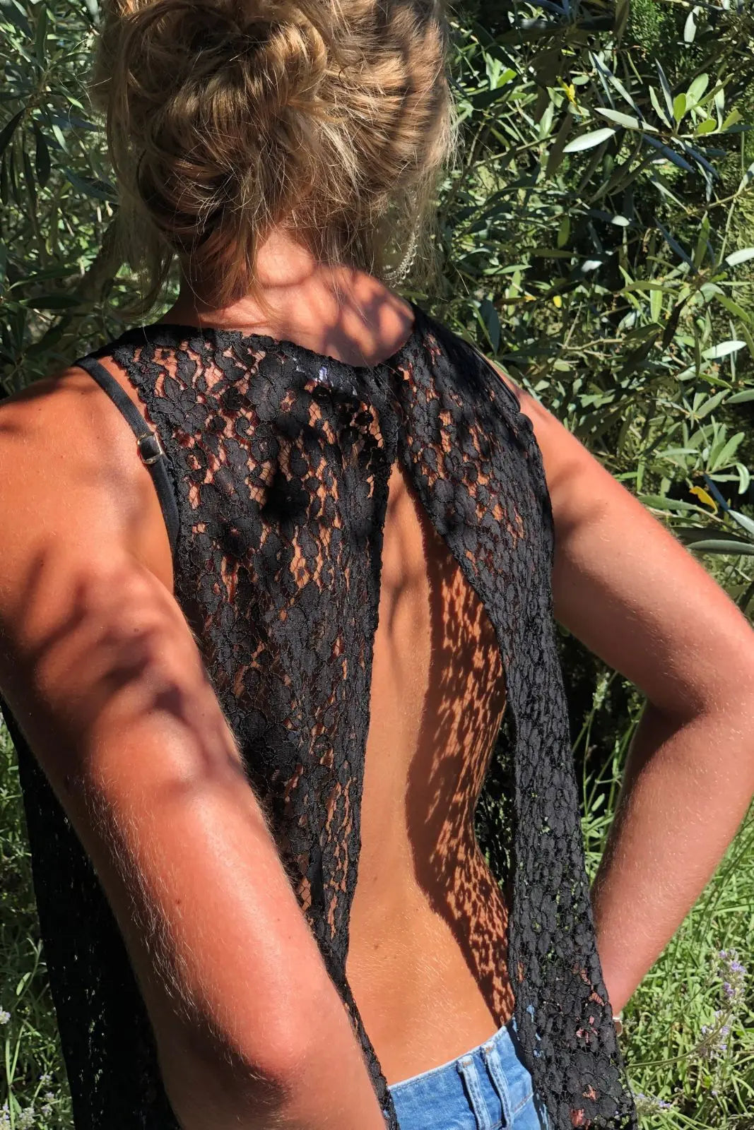 Haut chic pour femme dentelle noire