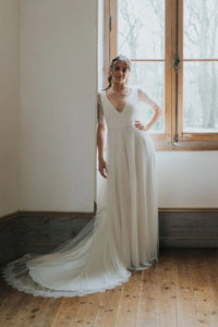 Rose robe de mariée élégante avec traine en dentelle