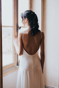 Détail, dos nu robe de mariée Céleste à Bordeaux