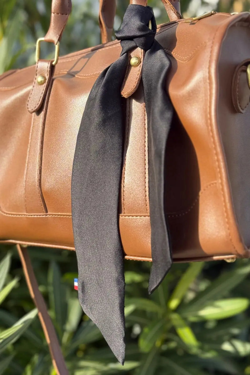 Lavallière noire en soie - made in France 