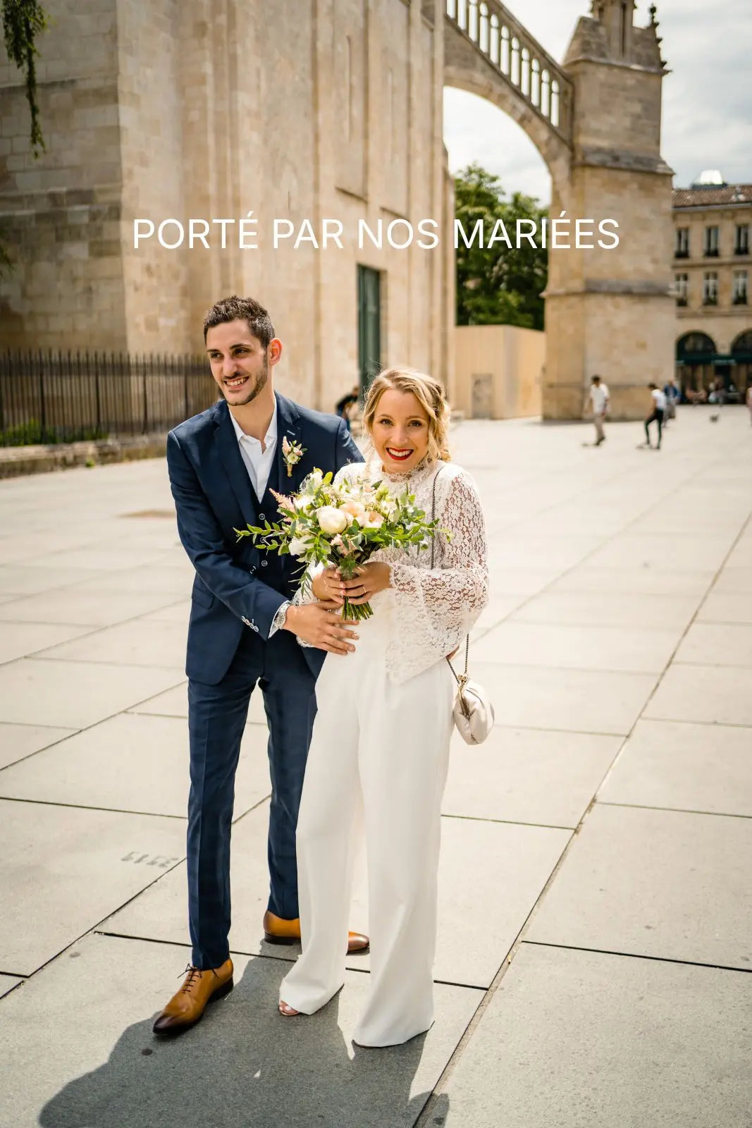 Notre mariée avec son ensemble de mariage 