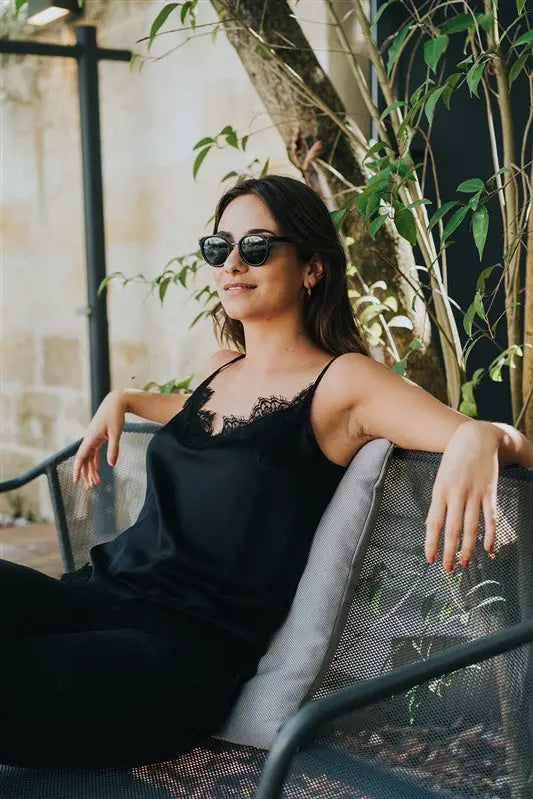 Top Lucette noir en soie